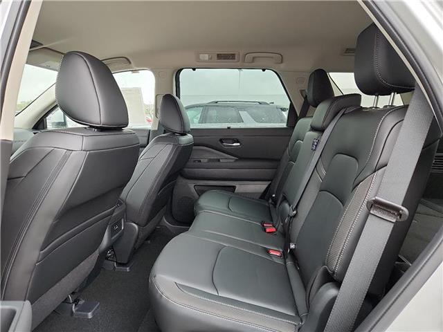 new 2025 Nissan Pathfinder car, priced at $45,785