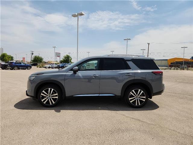 new 2025 Nissan Pathfinder car, priced at $55,205