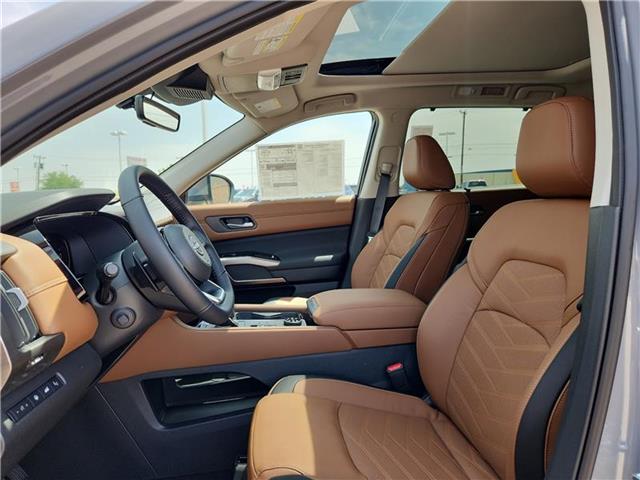new 2025 Nissan Pathfinder car, priced at $55,205