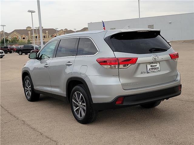 used 2019 Toyota Highlander car, priced at $23,550