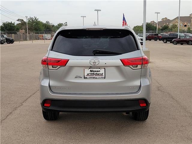 used 2019 Toyota Highlander car, priced at $23,550