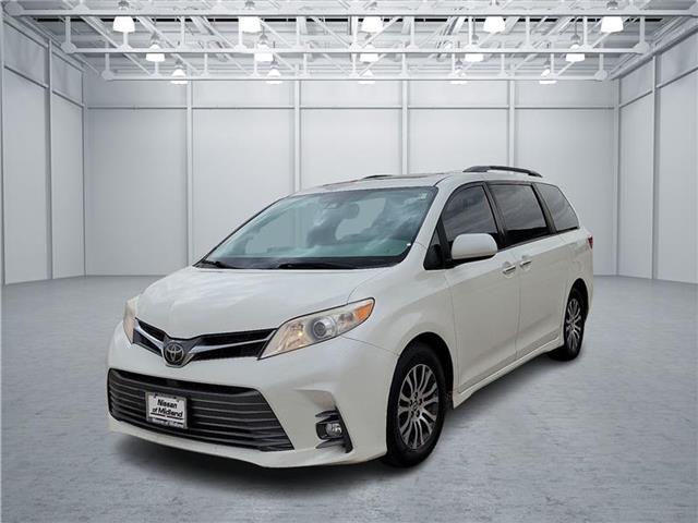 used 2018 Toyota Sienna car, priced at $22,698