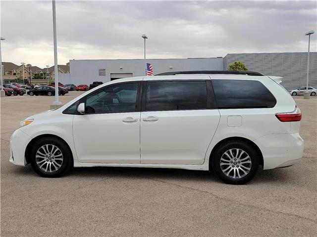 used 2018 Toyota Sienna car, priced at $22,698
