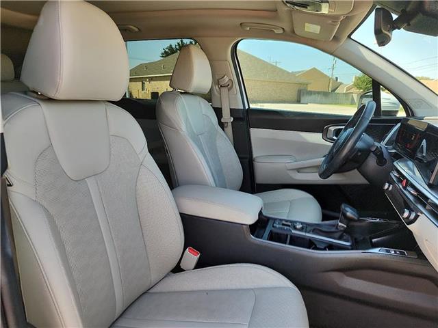 used 2024 Kia Sorento car, priced at $31,498