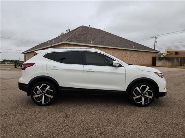 used 2022 Nissan Rogue Sport car, priced at $22,998