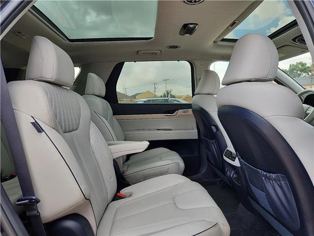 used 2024 Hyundai Palisade car, priced at $39,798