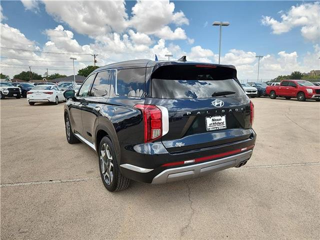 used 2024 Hyundai Palisade car, priced at $39,798