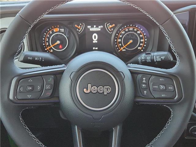 new 2025 Jeep Wrangler car, priced at $45,085