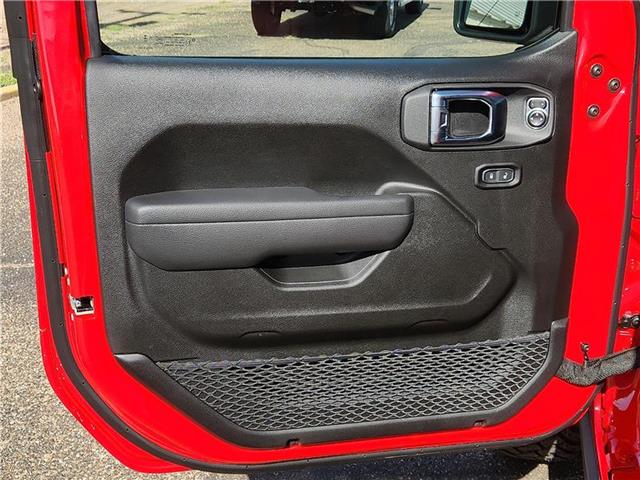 new 2025 Jeep Wrangler car, priced at $53,420