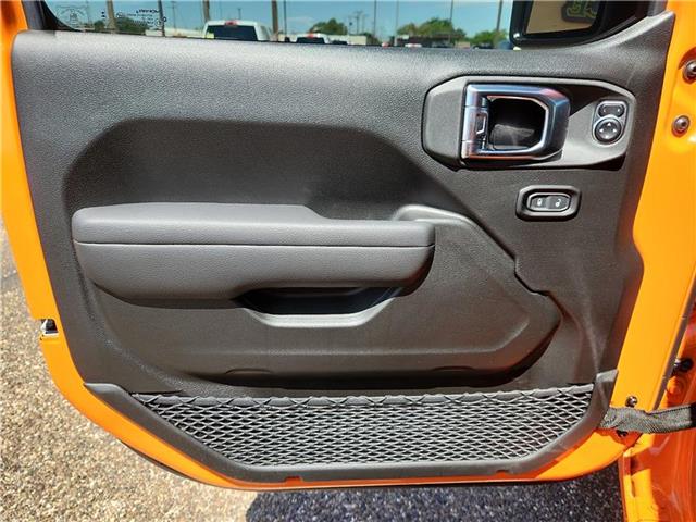 new 2025 Jeep Wrangler car, priced at $51,840