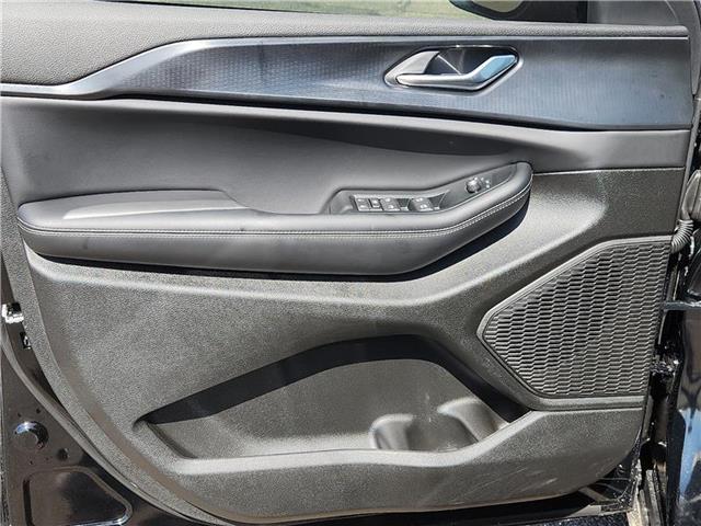 new 2025 Jeep Grand Cherokee car, priced at $42,370