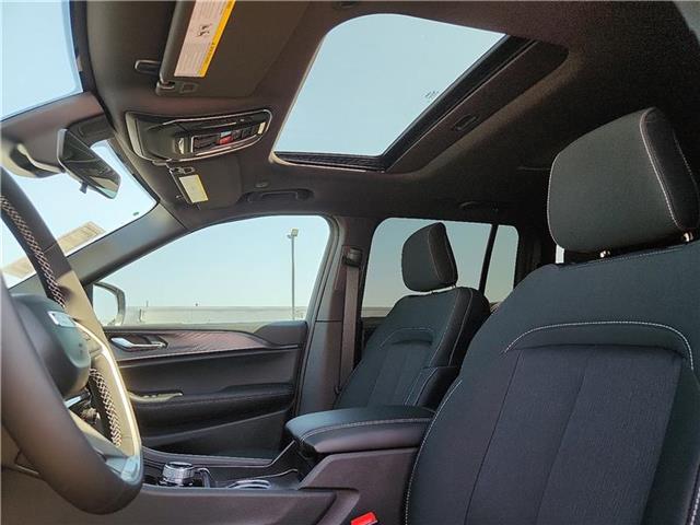 new 2025 Jeep Grand Cherokee car, priced at $42,370