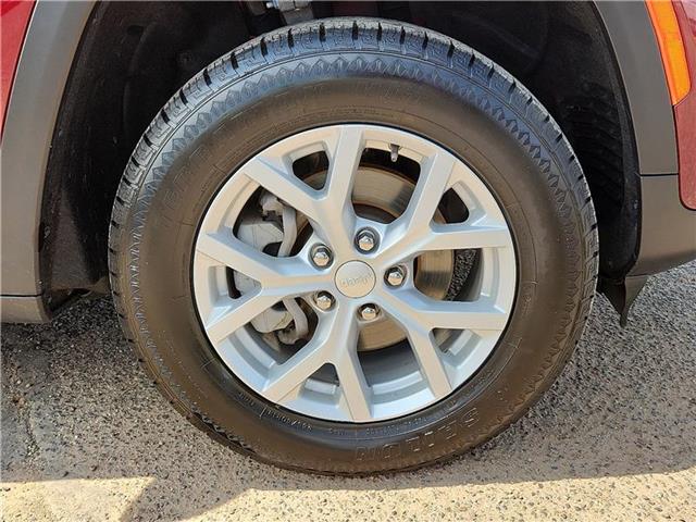 used 2023 Jeep Grand Cherokee car, priced at $32,986