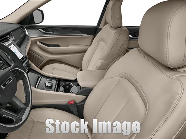 used 2023 Jeep Grand Cherokee car, priced at $28,748