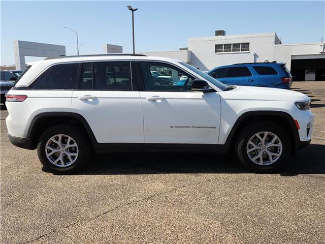 used 2022 Jeep Grand Cherokee car, priced at $30,747