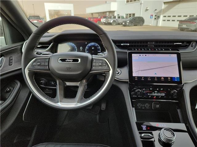 new 2025 Jeep Grand Cherokee car, priced at $59,230
