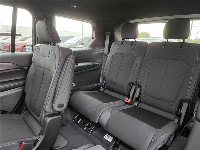 new 2025 Jeep Grand Cherokee L car, priced at $45,915
