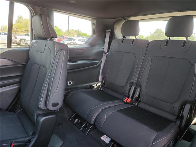 new 2025 Jeep Grand Cherokee L car, priced at $44,120