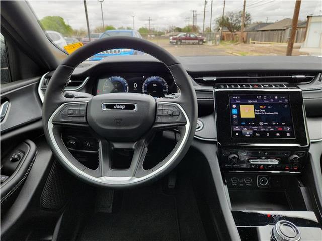new 2025 Jeep Grand Cherokee L car, priced at $51,670