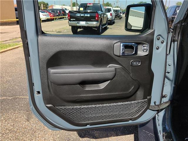 new 2025 Jeep Gladiator car, priced at $56,545