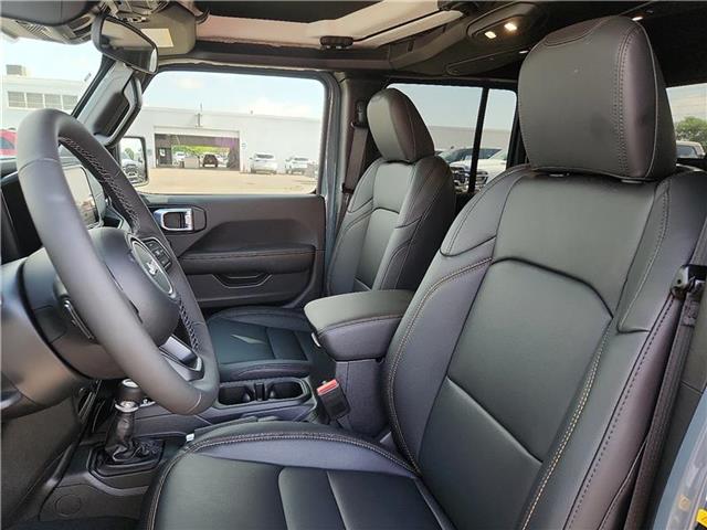 new 2025 Jeep Gladiator car, priced at $53,355