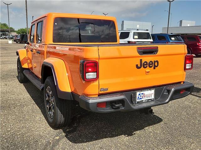 new 2025 Jeep Gladiator car, priced at $57,490