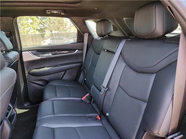 used 2021 Cadillac XT5 car, priced at $30,454