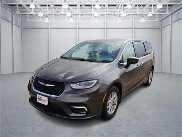 used 2023 Chrysler Pacifica car, priced at $24,748