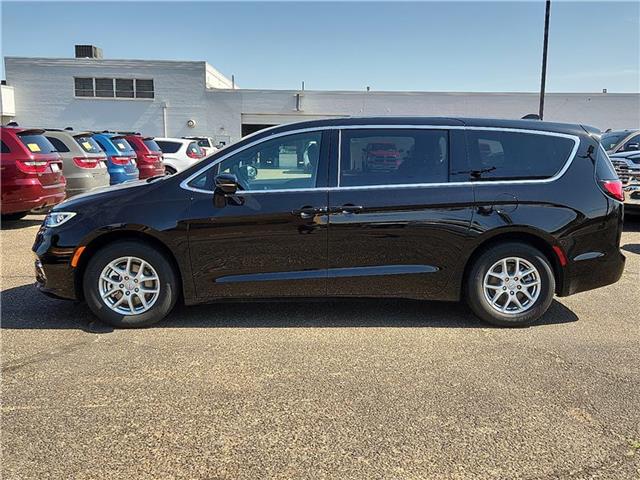 new 2025 Chrysler Pacifica car, priced at $47,550