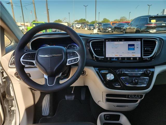used 2024 Chrysler Pacifica car, priced at $34,986
