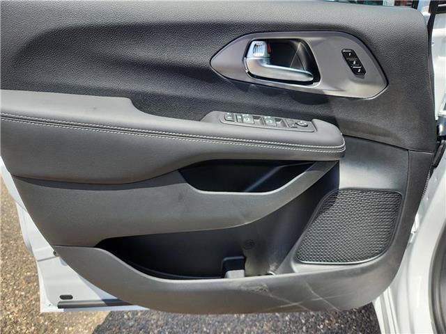 new 2025 Chrysler Pacifica car, priced at $47,550