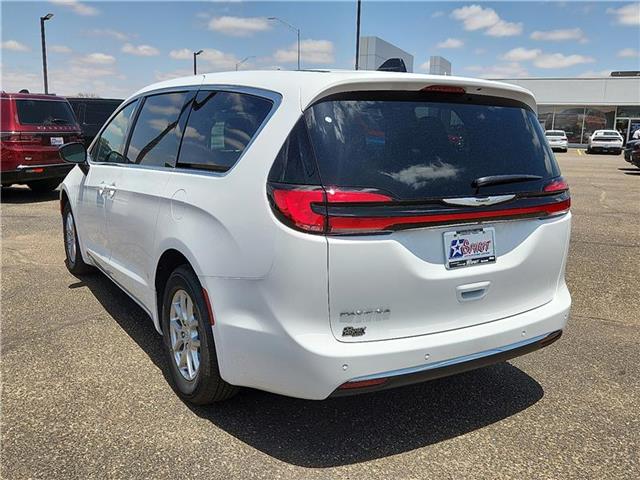 new 2025 Chrysler Pacifica car, priced at $47,550