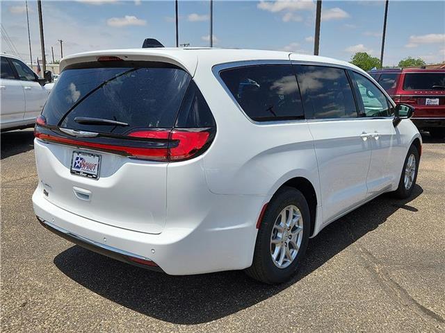 new 2025 Chrysler Pacifica car, priced at $47,550