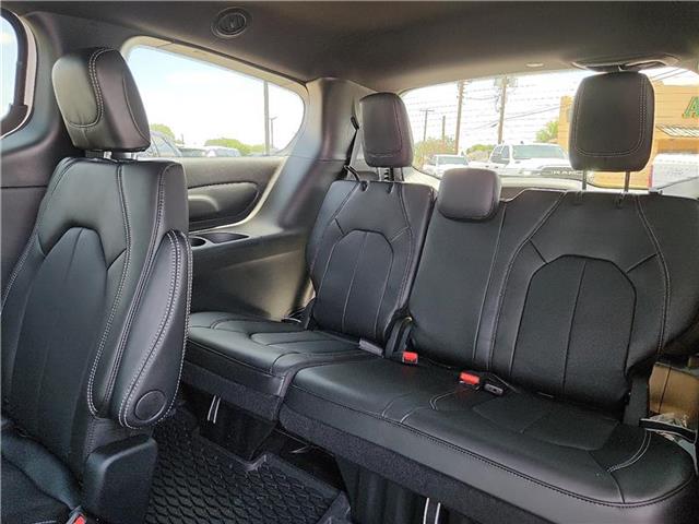 new 2025 Chrysler Pacifica car, priced at $47,550
