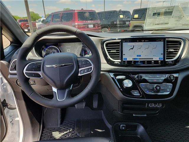 new 2025 Chrysler Pacifica car, priced at $47,550