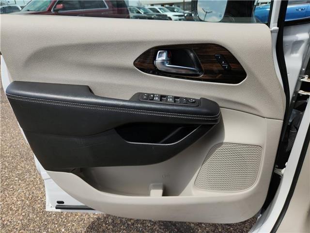 used 2023 Chrysler Pacifica car, priced at $32,785