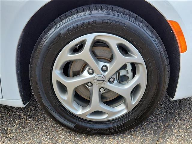 used 2023 Chrysler Pacifica car, priced at $32,785