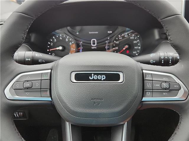 new 2025 Jeep Compass car, priced at $42,100