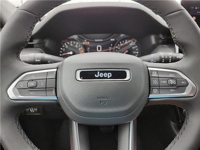 new 2025 Jeep Compass car, priced at $42,100