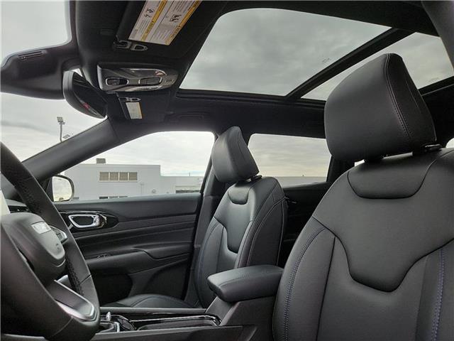 new 2025 Jeep Compass car, priced at $42,100