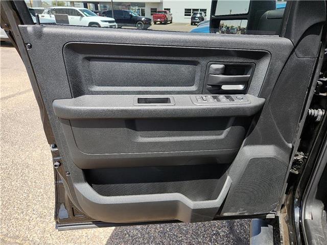 new 2025 Ram 2500 car, priced at $72,175