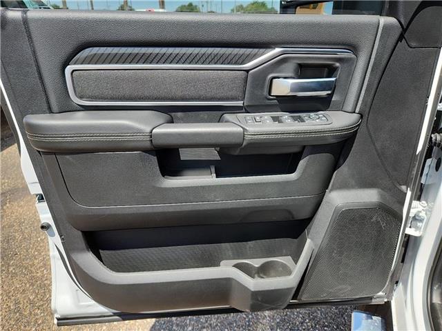 new 2025 Ram 2500 car, priced at $76,570