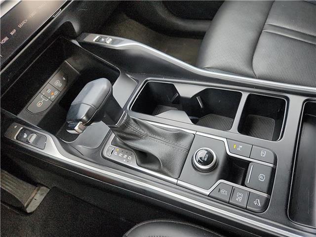 used 2024 Kia Sorento car, priced at $32,788