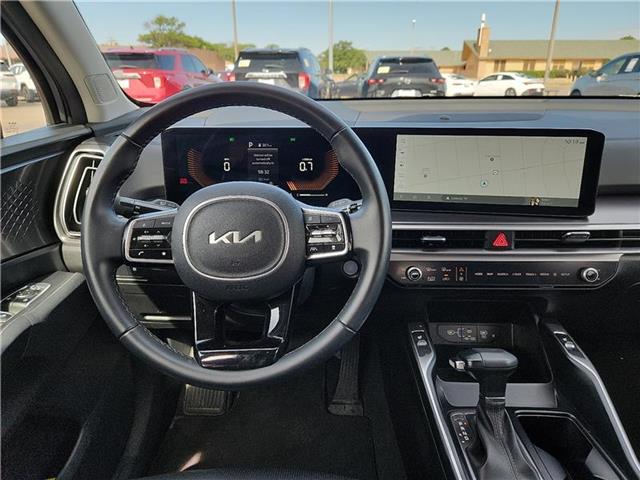 used 2024 Kia Sorento car, priced at $32,788