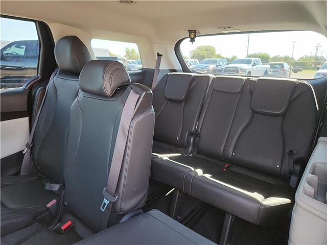 used 2024 Kia Carnival car, priced at $35,998