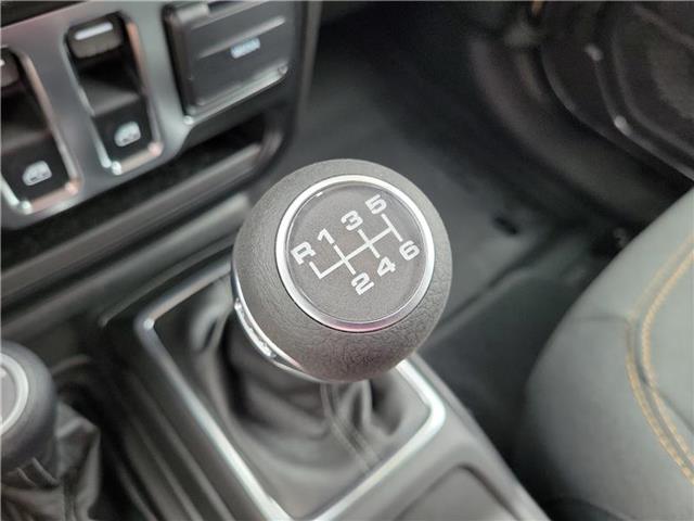 new 2025 Jeep Wrangler car