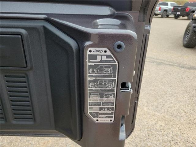 new 2025 Jeep Wrangler car
