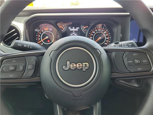 new 2025 Jeep Wrangler car