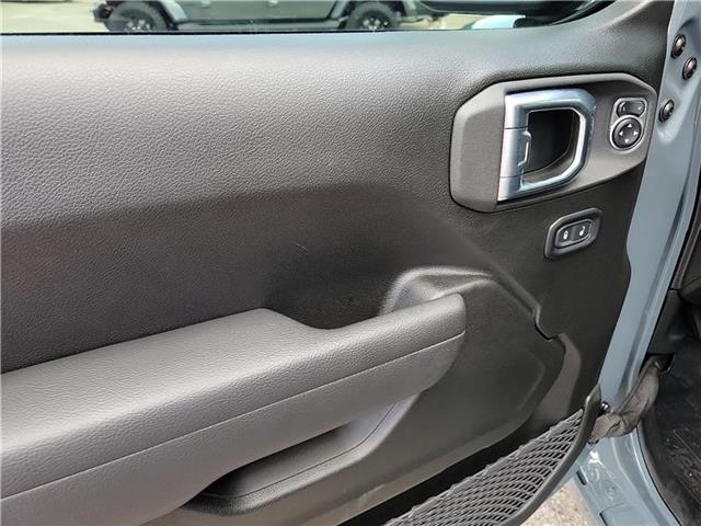 new 2025 Jeep Wrangler car