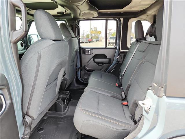 new 2025 Jeep Wrangler car